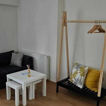 06 Apartment *